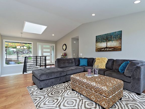 2nd image of 10935 SE 23rd St