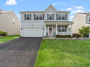 110 Gala Dr, Mundelein, IL 60060