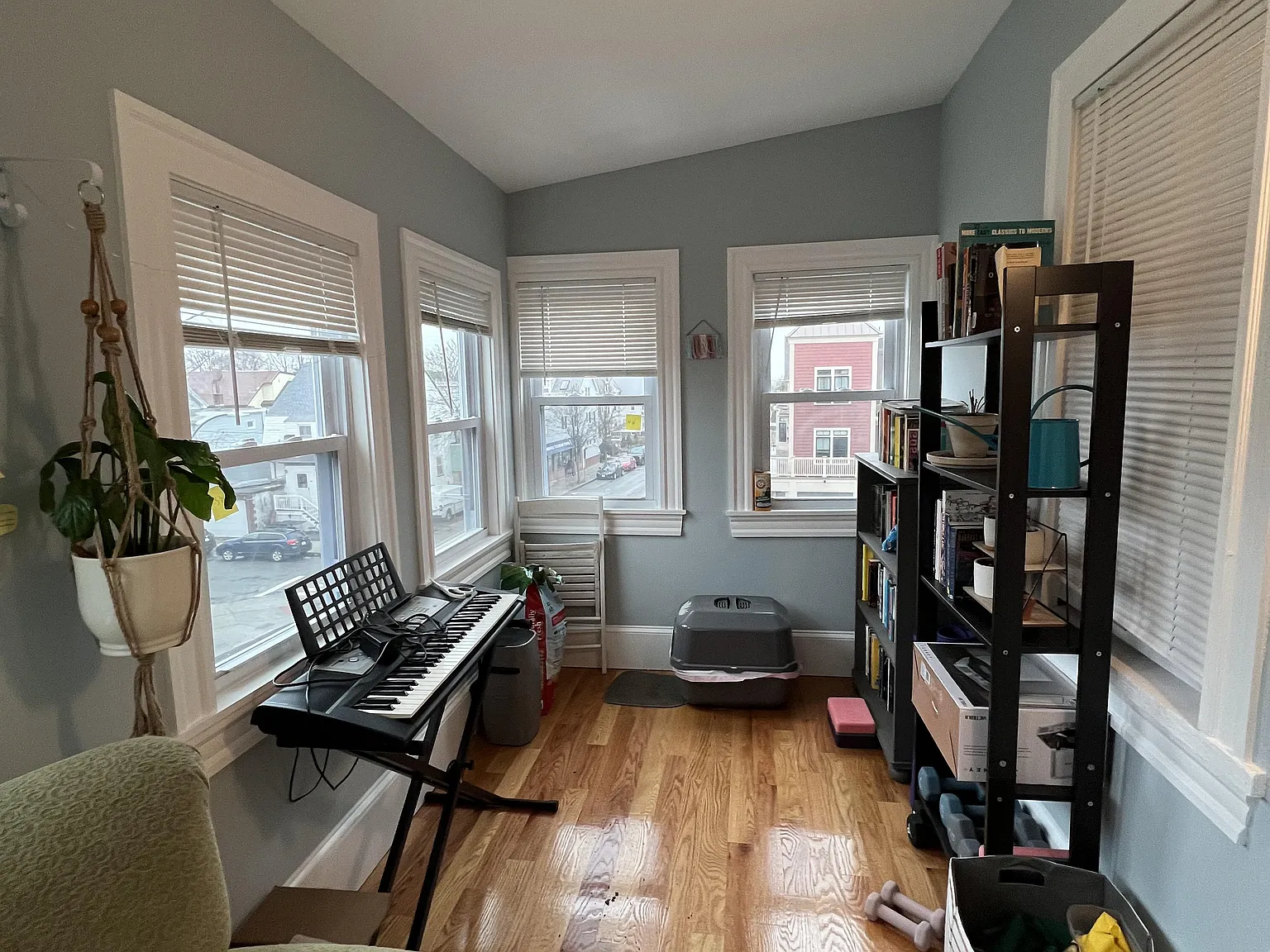 4 bed, $4,950 — Photo 2