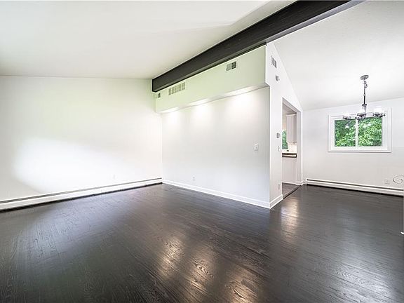4th image of 6410 Mardon Dr