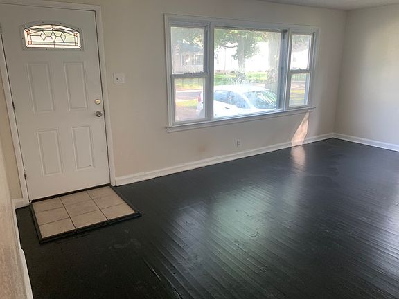 4th image of 6341 Abbott Dr