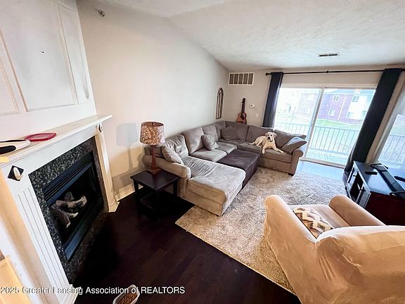 4th image of 716 Carom Cir #128
