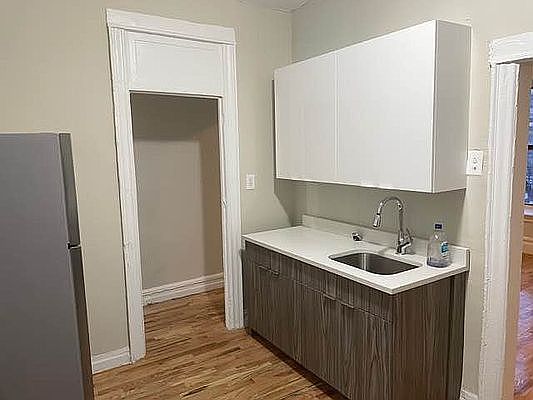 2nd image of 110 Empire Blvd #15