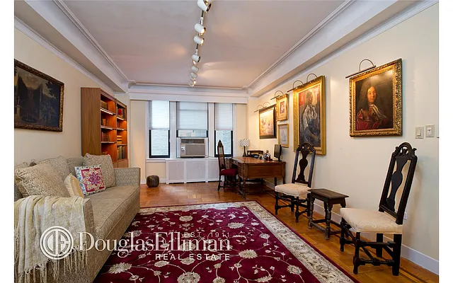 Sold by Douglas Elliman | media 15