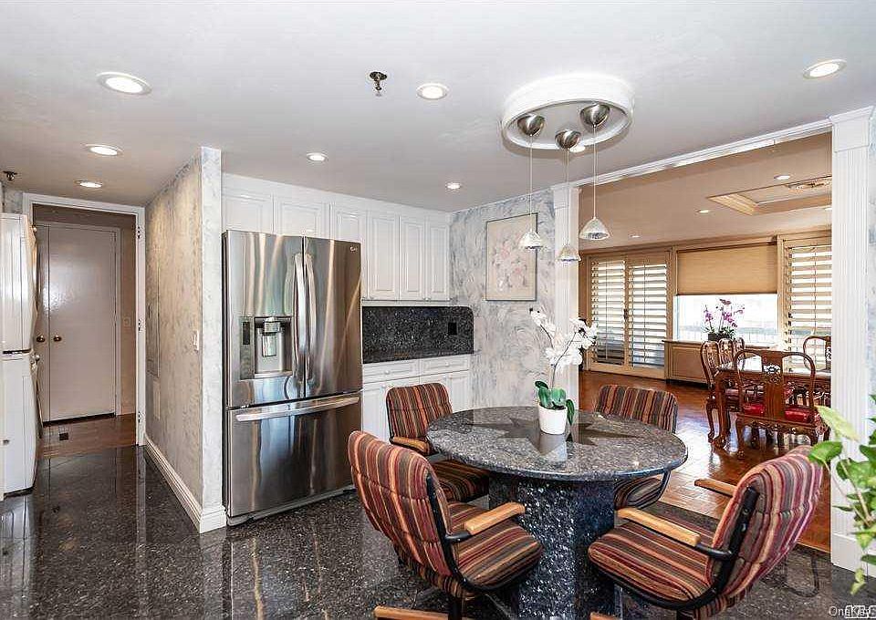 1st image of 100 Hilton Avenue #419