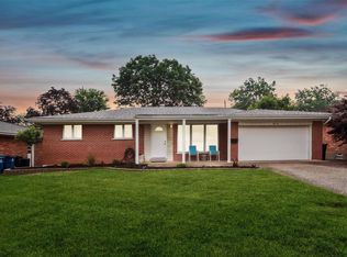 819 Walden Dr, Saint Louis, MO