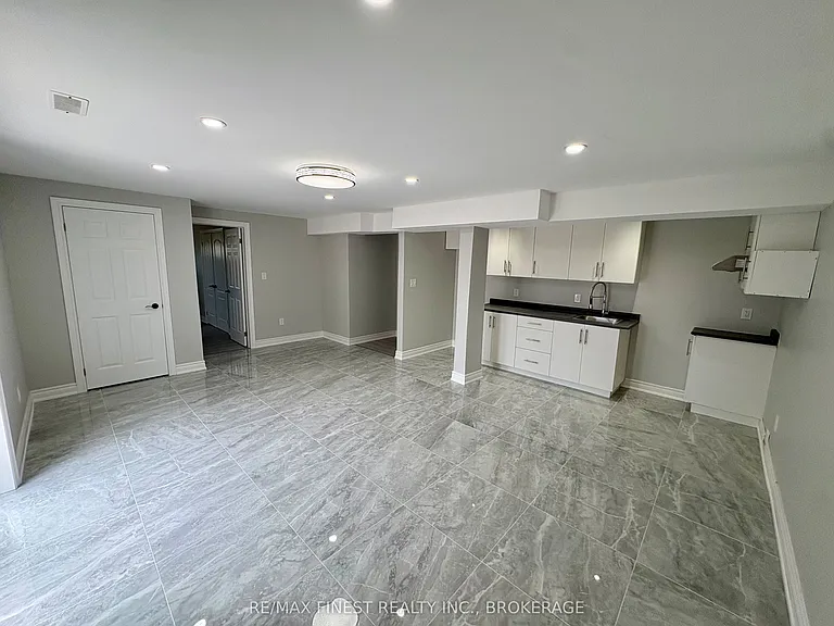 1621 Brookedayle Ave — Photo 7
