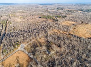 2561 Largo Rd, Decaturville, TN 38329