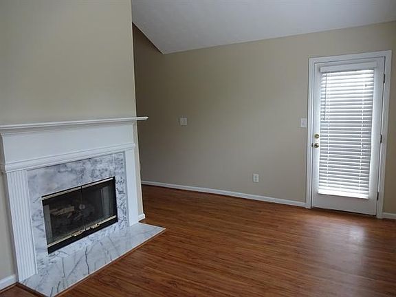 4th image of 1795 Charleston Oak Cir #5