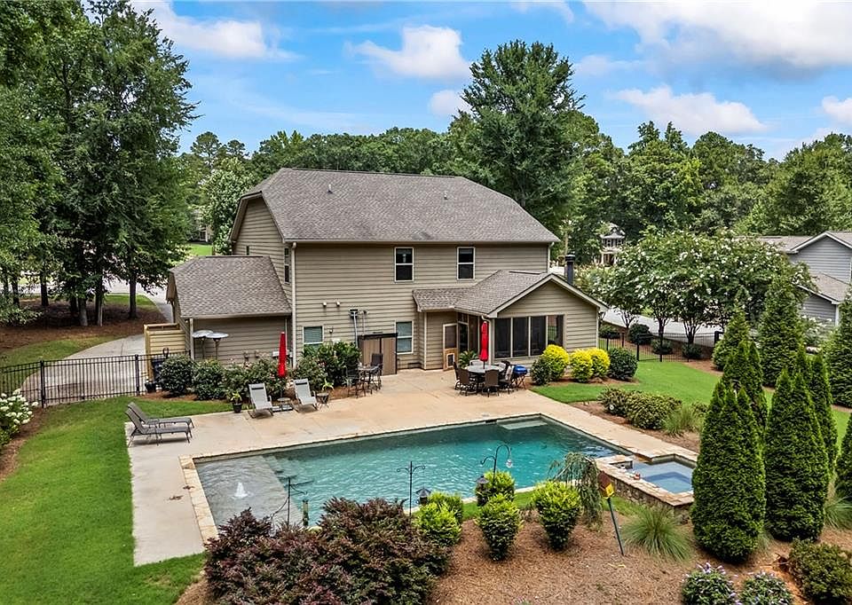 1st image of 672 Callie Cirlce Cir