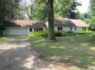 6606 S Jackson Rd, Jackson, MI 49201