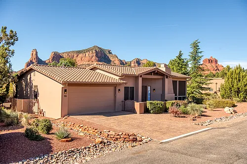 155 Quartz Dr Photo 1