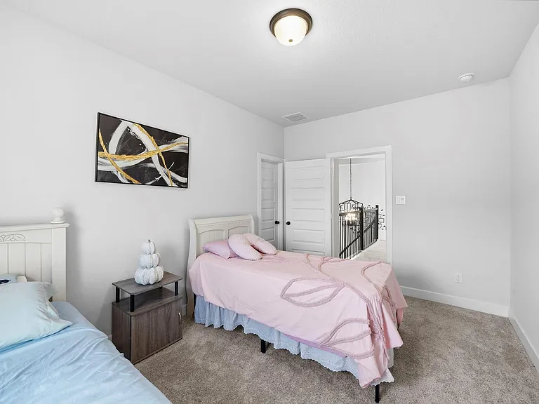 511 Carina Gaze Dr — Photo 32