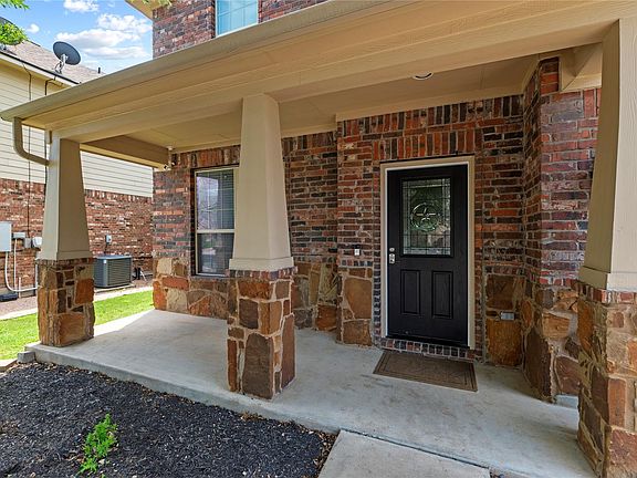 3rd image of 117 Emory Fields Dr