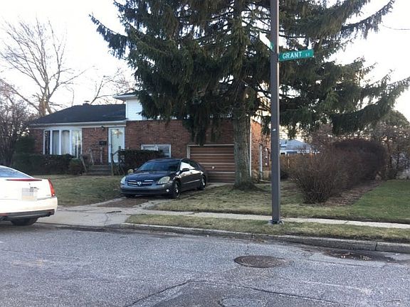 4th image of 54 Grant St