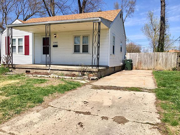 5th image of 2382 Vendome Dr