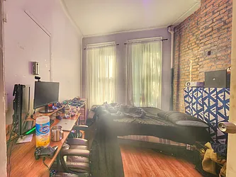 Rented by RELEASE NY