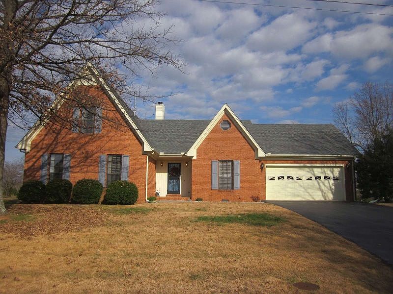 1st image of 600 Windrowe Dr