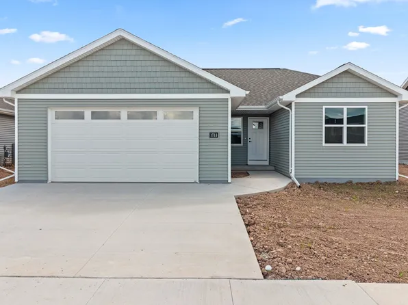 1713 Golden Gate Dr, Appleton, WI 54913