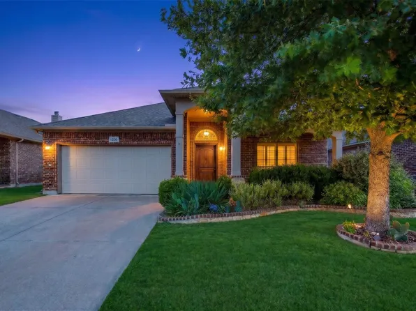 1244 Goodland Ter, Fort Worth, TX 76179