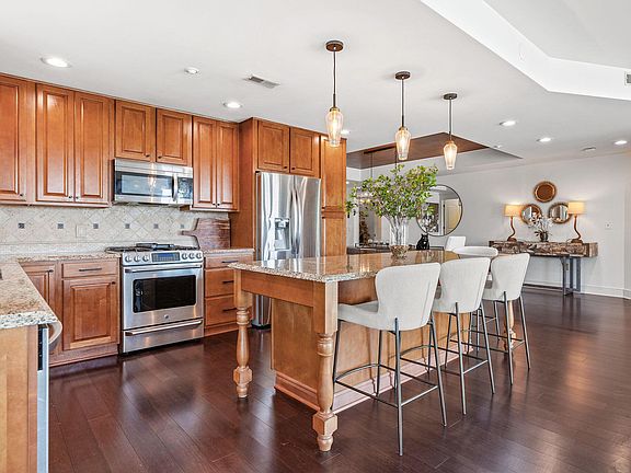 5th image of 9133 Terrazza North Ct