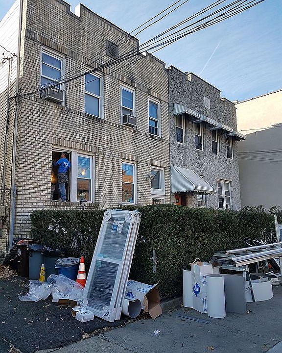 1st image of 908 E 224th St