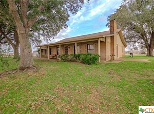 711 Love Rd, Victoria, TX 77904