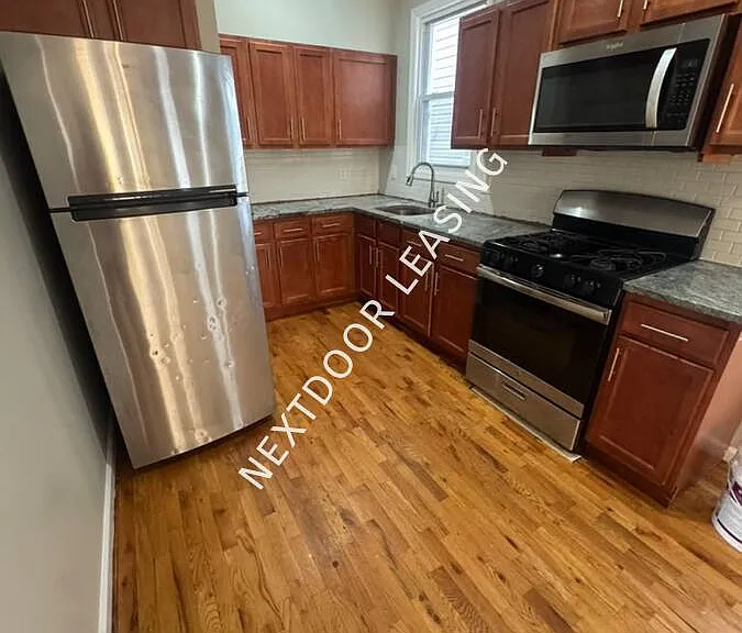 7 Chelsea Ave #2M — Photo 1