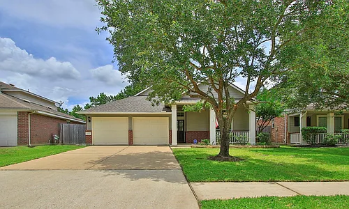 19830 Sternwood Manor Dr Photo 1