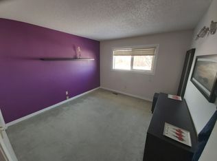 163 Kiniski Cres NW, Edmonton, AB T6L5E2