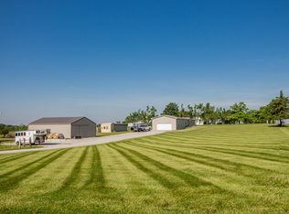 14171 N Robinson Rd, Hallsville, MO 65255