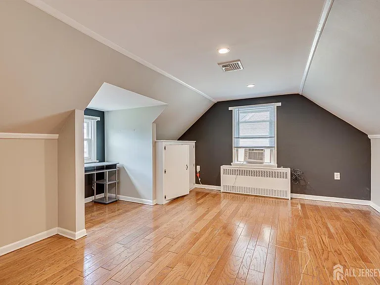 111 Sonora Ave — Photo 21