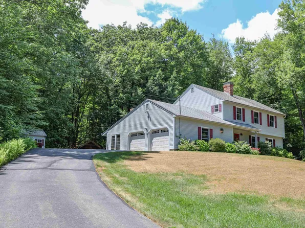 10 Briarwood Drive, Bow, NH 03304