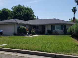1114 Calimyrna Ave, Madera, CA 93638