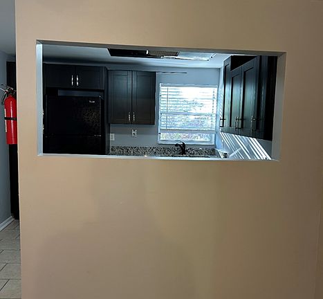 4th image of 6412 New Kings Rd #1