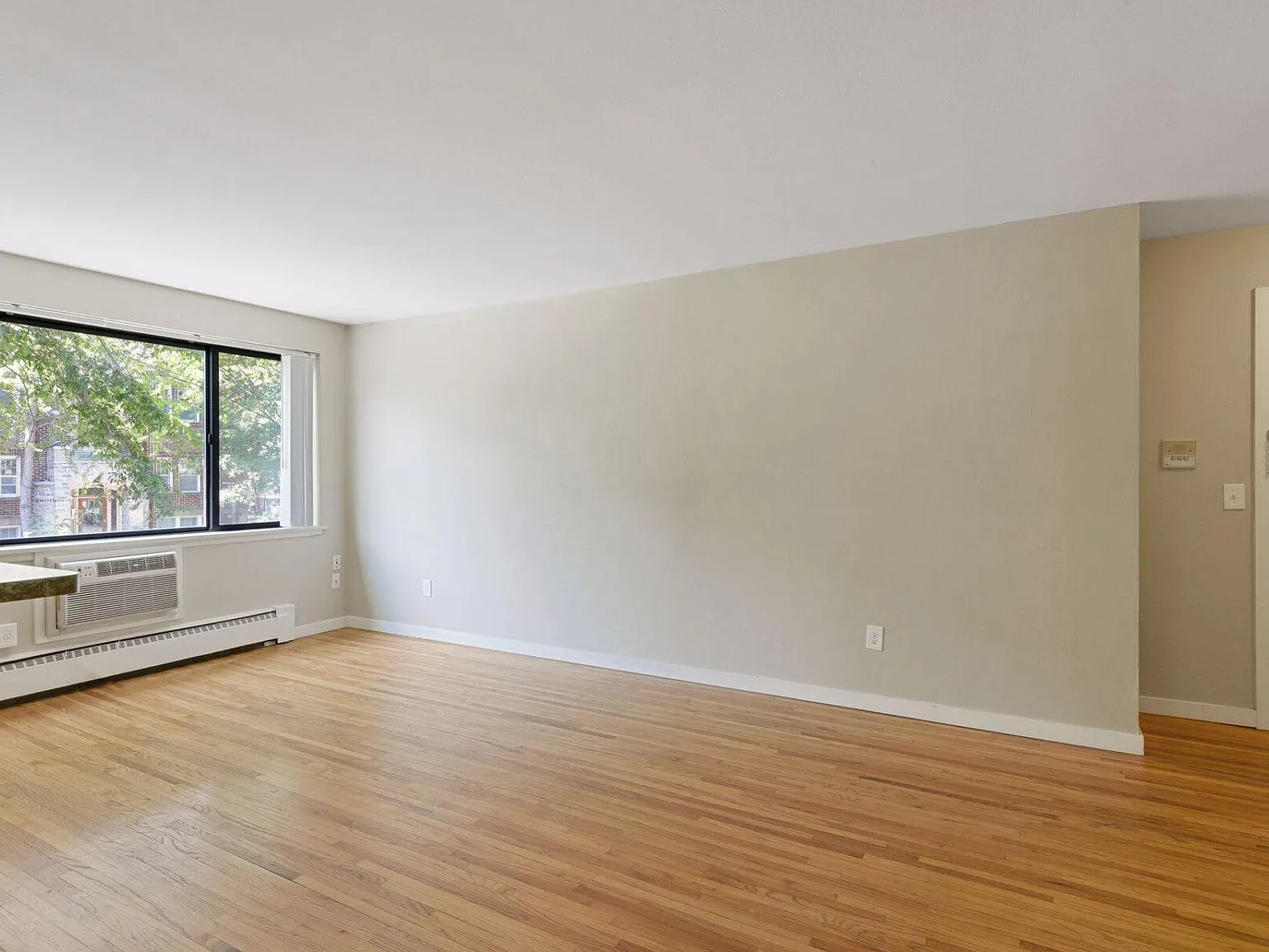 Emerson Flats — Photo 2