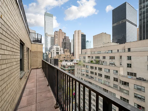 135 East 54th Street image 9 of 10