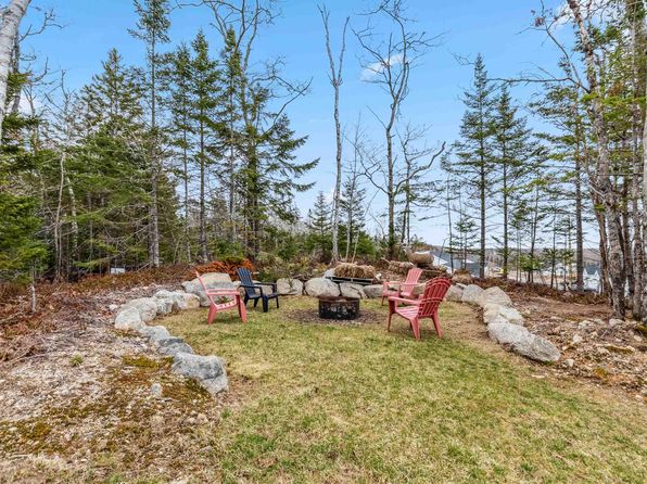43 Alderberry Ln, Upper Tantallon, NS B3Z 1L3