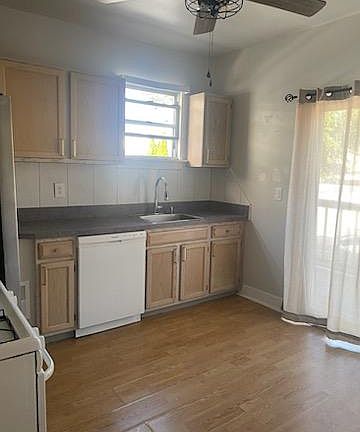 5th image of 187 Dubois Ave Floor 1