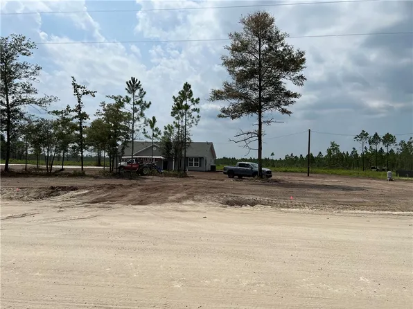 17298 Post Rd S, Waynesville, GA 31566