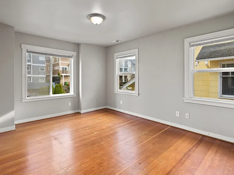 5617 15th Ave NE — Photo 18