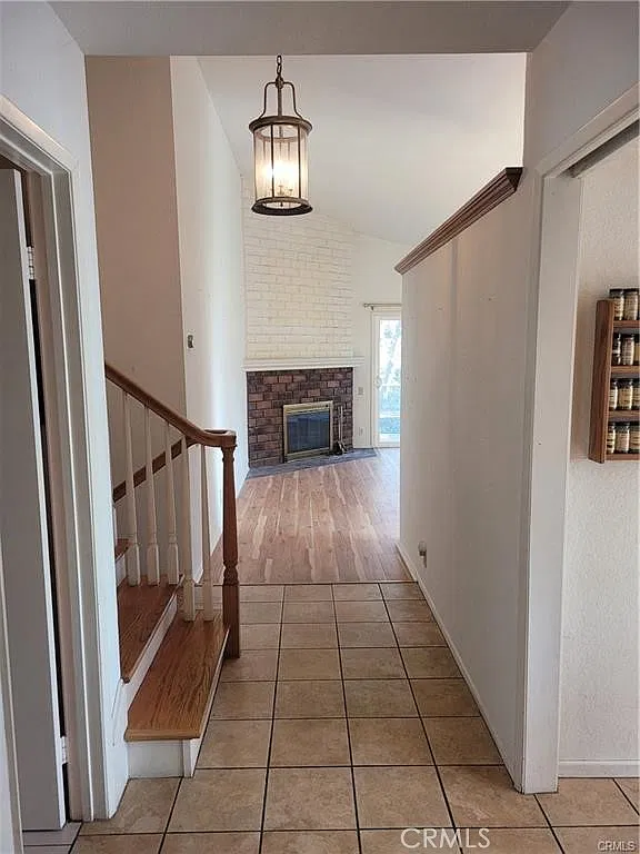 2 bed, 1425 sqft, $3,200 — Photo 3