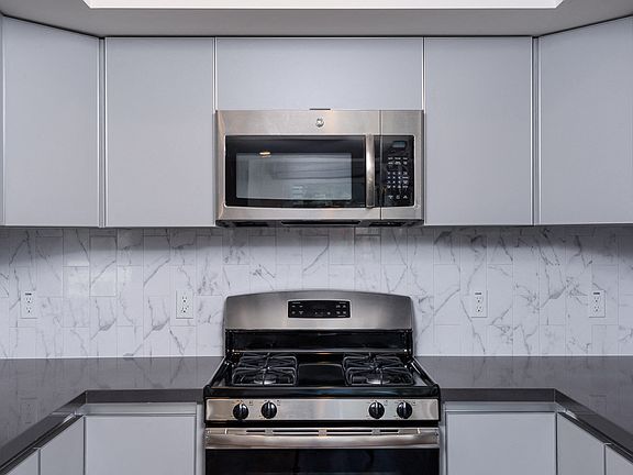 5th image of 1150 N Cahuenga Blvd APT 209