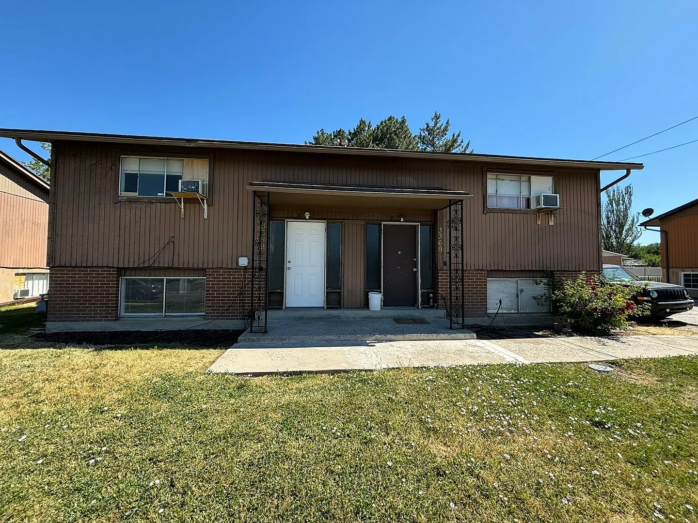 3359 W. & 3369 W. 4100 S. Wvc - Duplex — Photo 3