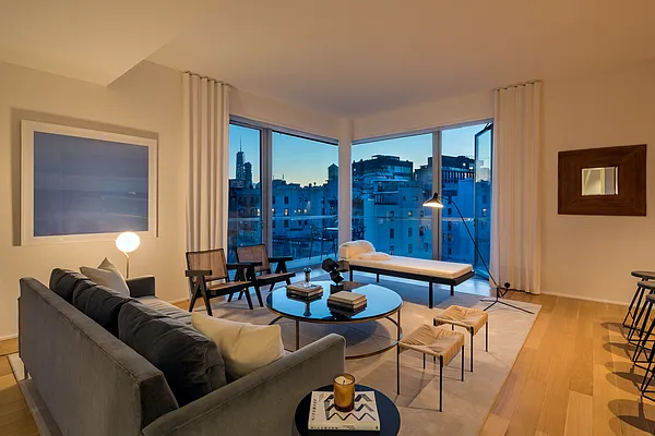 Sold by Compass | media 21