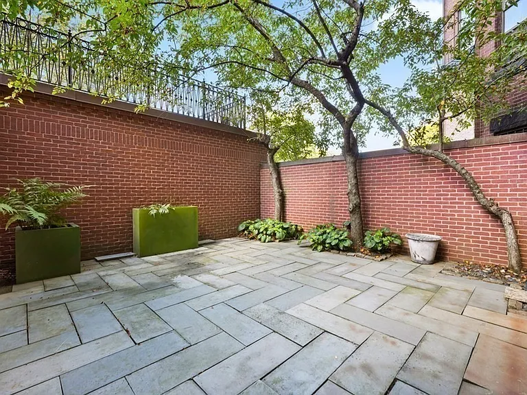 408 Beacon St #1 — Photo 27
