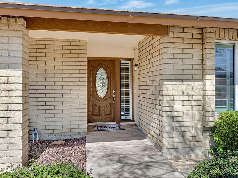 18408 N 46th Dr — Photo 4