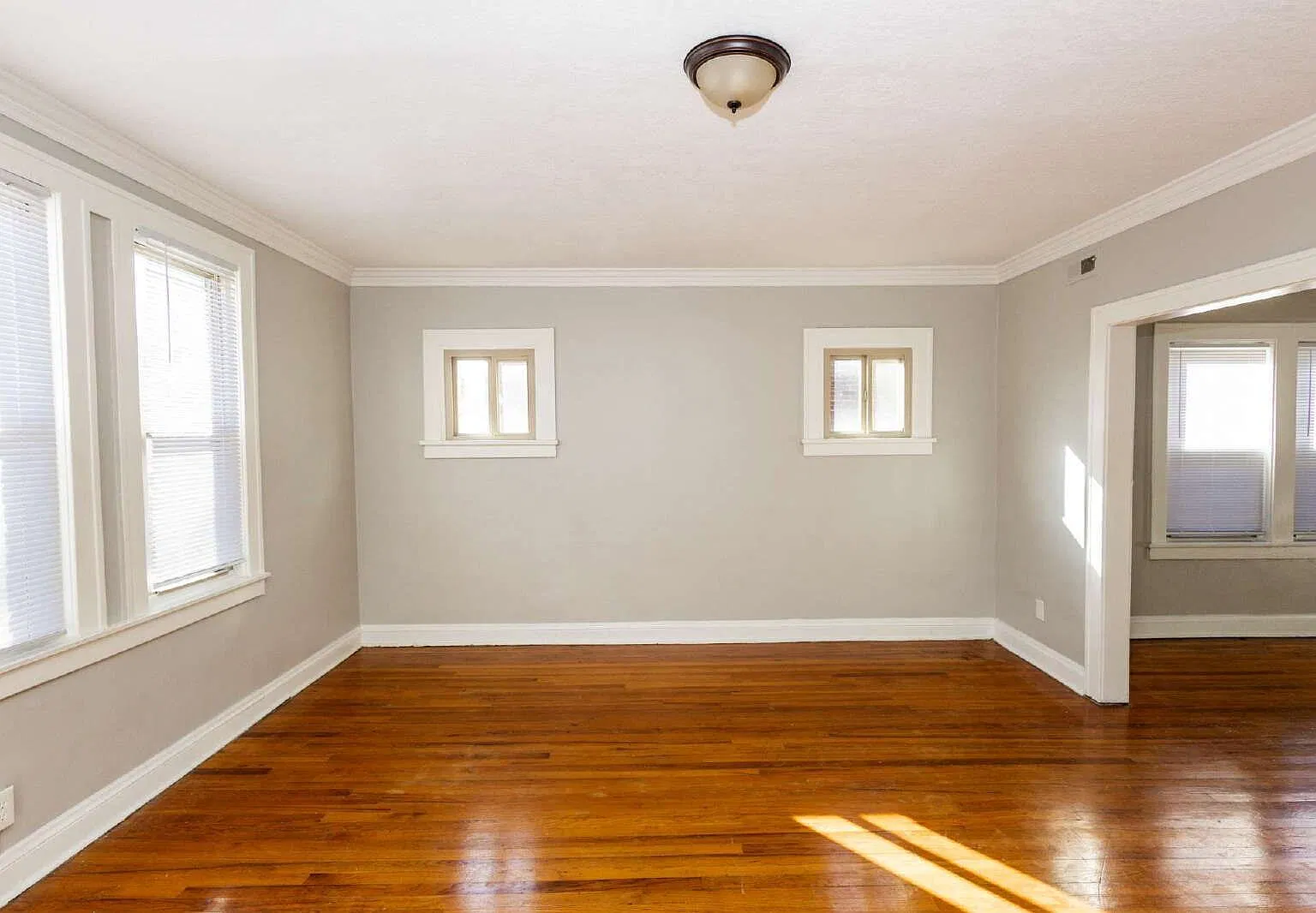 1 bed, 1.0 bath, $850 — Photo 3