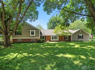 1572 Frontier Ct, Dayton, OH 45458
