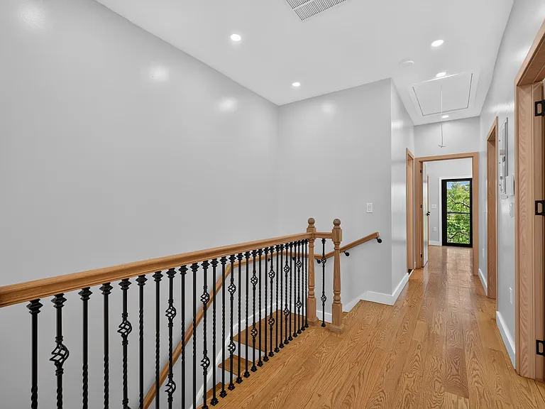 482 John F Kennedy Blvd #2 — Photo 12